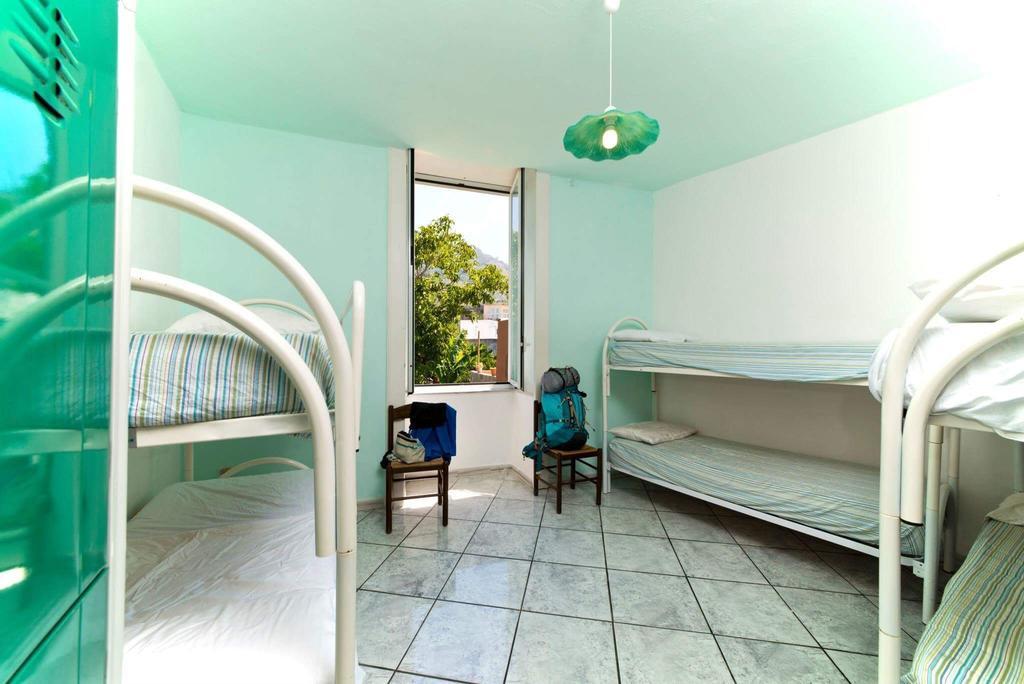 Ring Hostel Форио Экстерьер фото